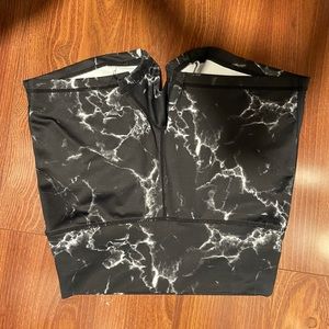 buff bunny marble shorts